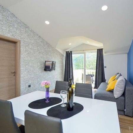 Apartment Ivana I Martina Grebastica Luaran gambar