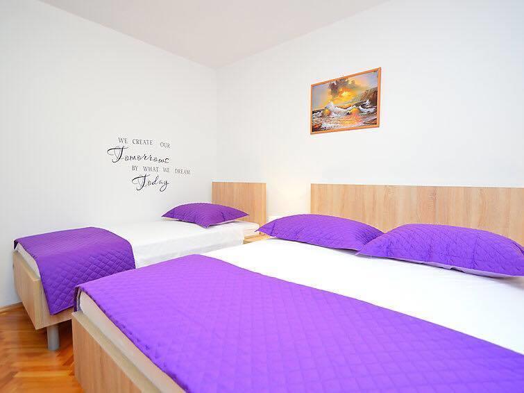 Apartment Ivana I Martina Grebastica Luaran gambar